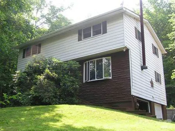 25 Beech St, Harveys Lake, PA 18618