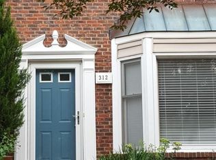 312 Silverberry Ct, Cary, NC 27513