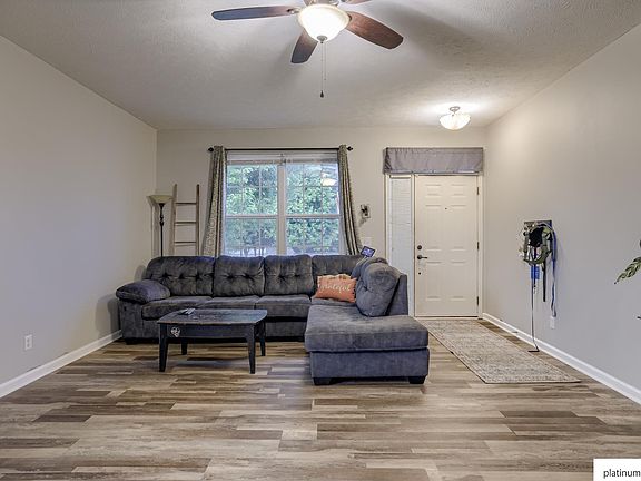 4th image of 8602 S 67th St