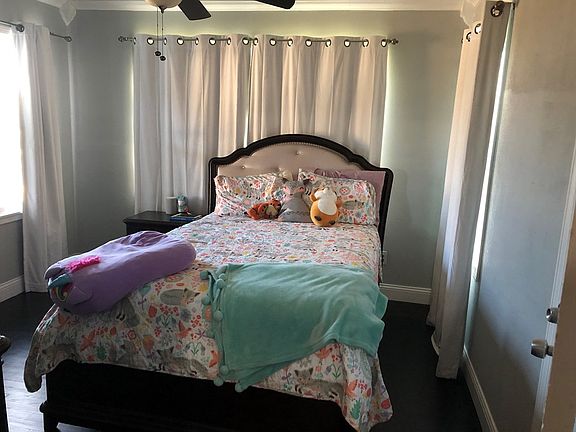 4th image of 1002 S Katherine St
