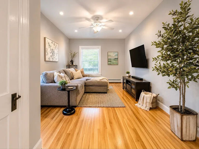 48 Park Ave #1 — Photo 4
