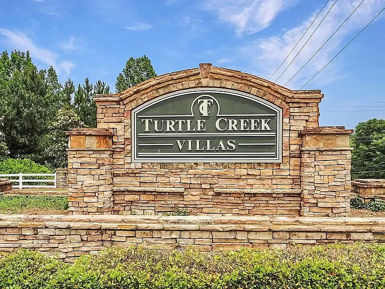 Turtle Creek Dr — Photo 43