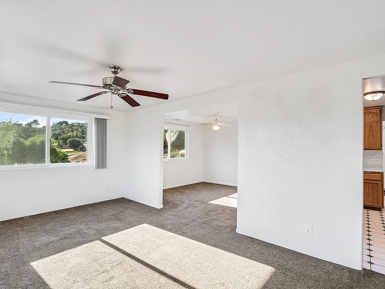 10177 Hawley Rd — Photo 38