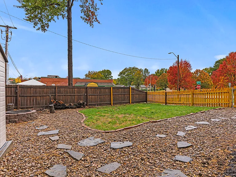 1235 W 79th St — Photo 17