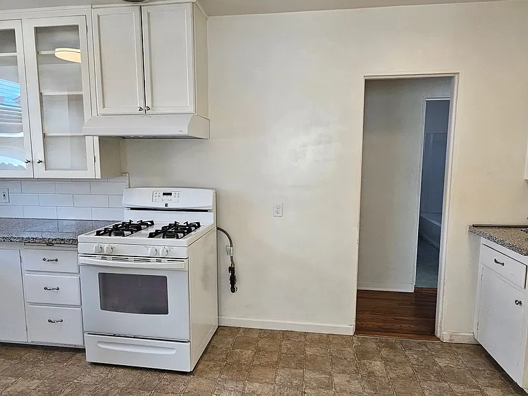 609 E Central Ave — Photo 13