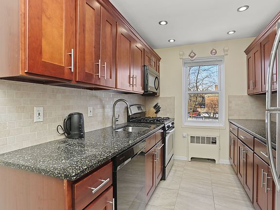 Stainless Steel Appliances 