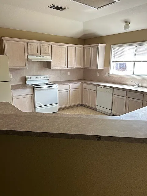 Building Photo - 11850 Knobsby Way