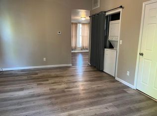 510 E South Ave #B, Greenville, IL