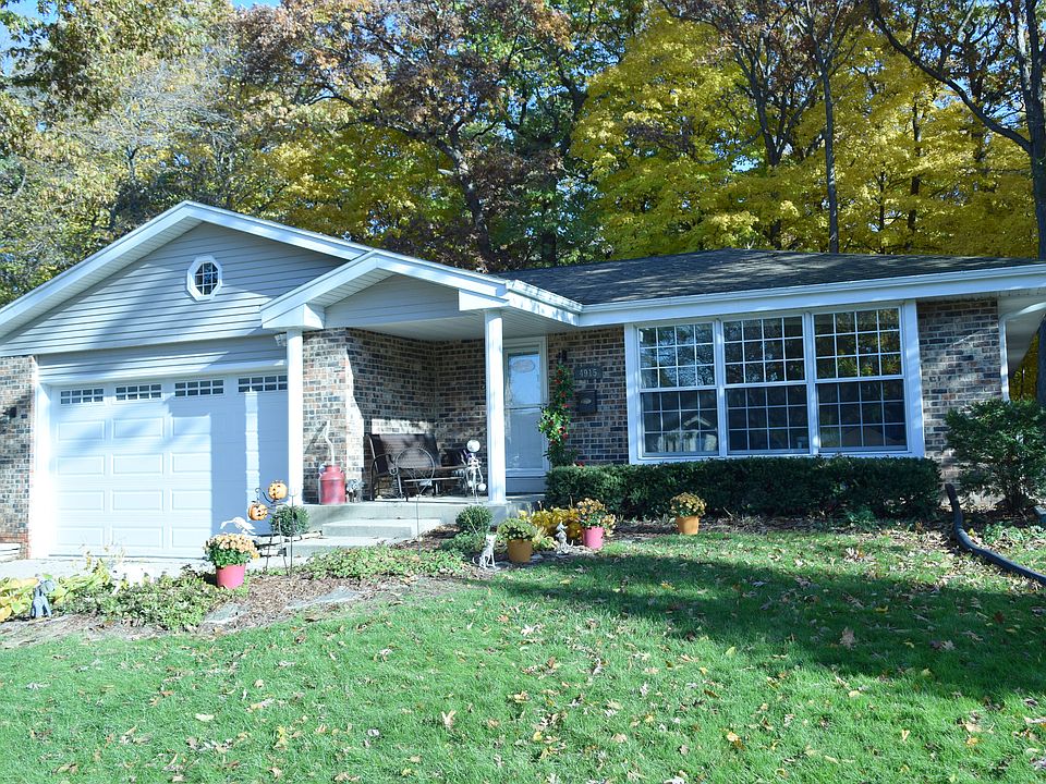 1st image of 4915 Sussex Ln