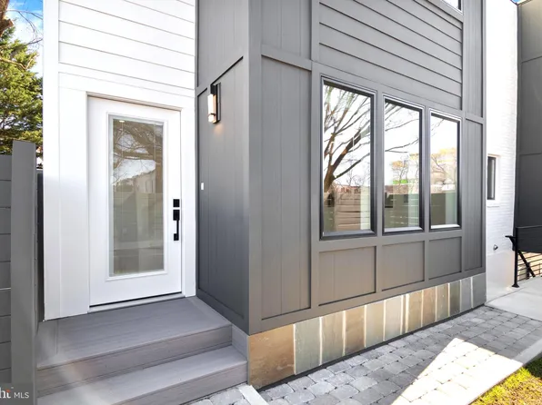 1730 L St NE #1, Washington, DC 20002