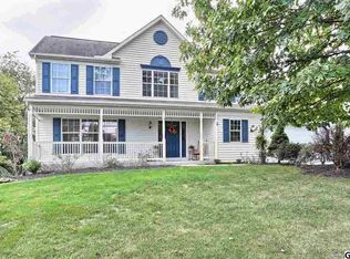 165 Winding Hill Dr, Etters, PA 17319