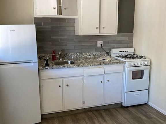 3rd image of 302 W Medlock Dr APT 3