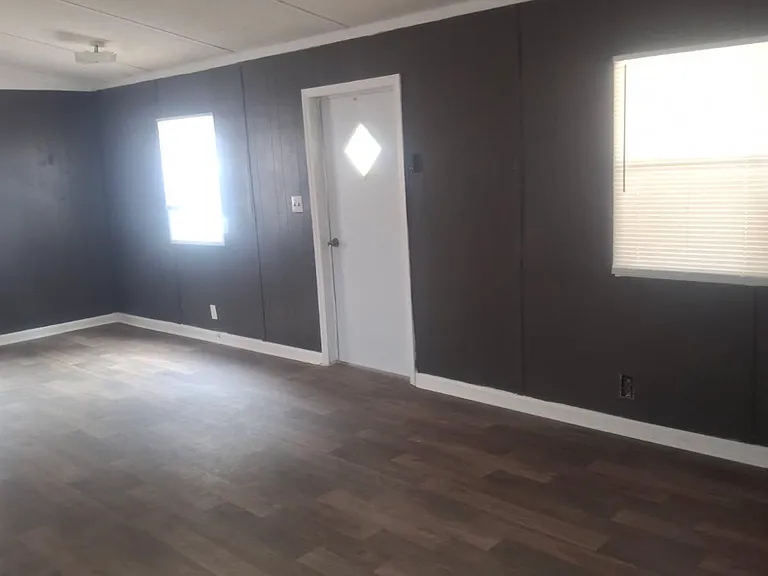 201 Corbett St #21 — Photo 7