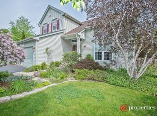 1312 Sterling Dr, Mundelein, IL