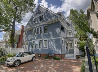 28 S Angell St, Providence, RI 02906