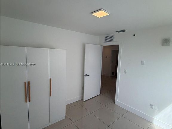 4th image of 829 SW 18th Ave APT 107