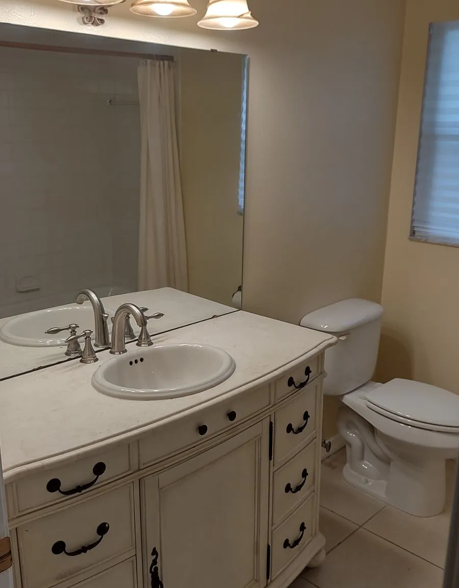3 bed, 1885 sqft, $2,550 — Photo 4