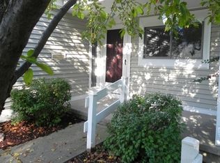 9 Red Maple Trl, Madison, WI 53717