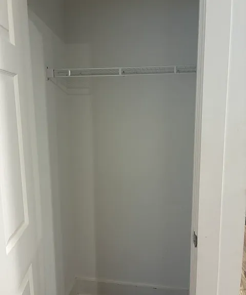 517 S Forest Ave — Photo 9
