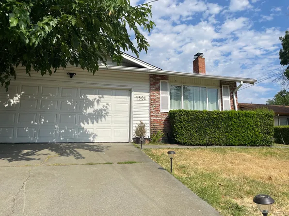 1301 Brookview Dr, Concord, CA 94520