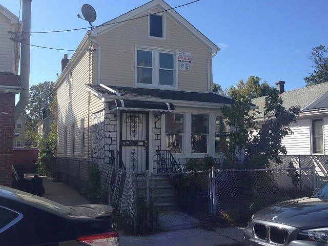 1st image of 110_42 160th St
