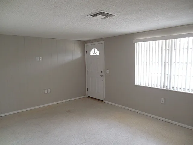 7217 Country Club Dr — Photo 2