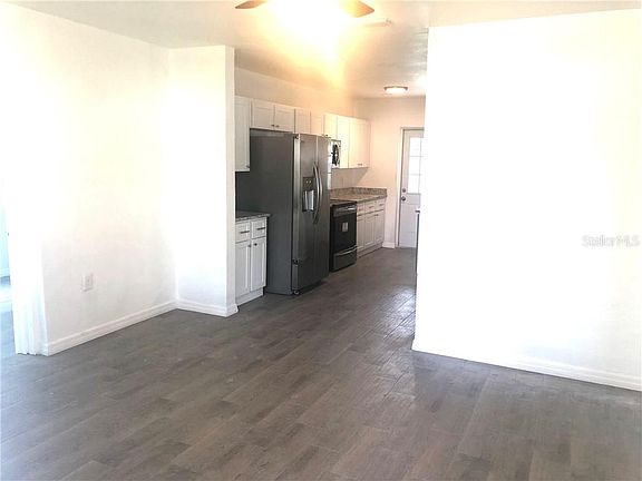5th image of 3713 E Wilder Ave