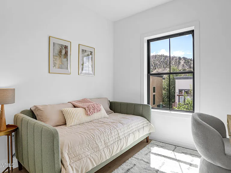 1200 Capitol St #201 — Photo 20