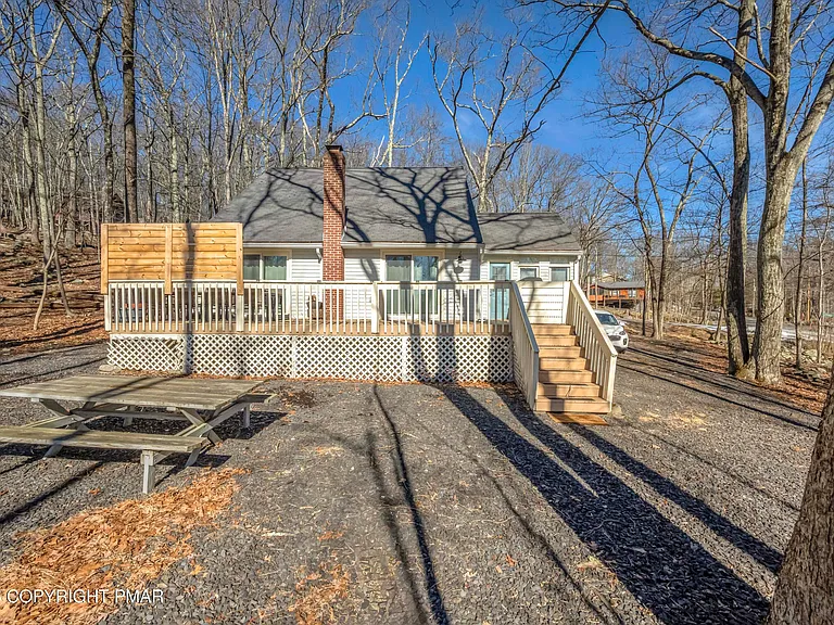 187 Bellingham Dr — Photo 3
