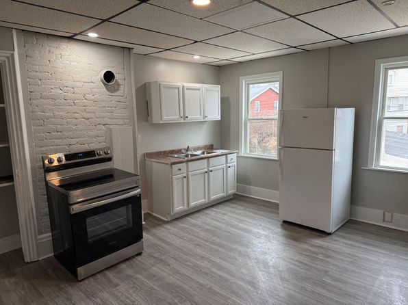 1932 Lowrie St Floor 3