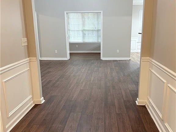 3rd image of 203 Kingfisher Point
