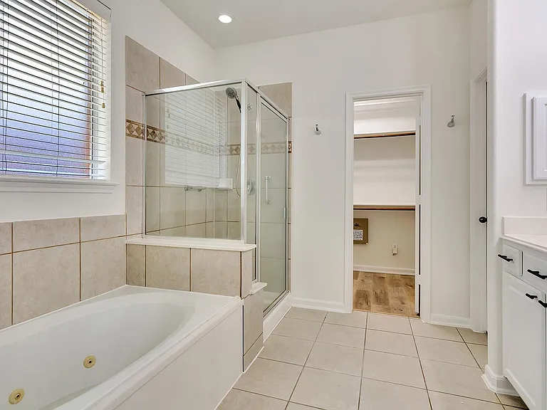 22 N Queenscliff Cir — Photo 27