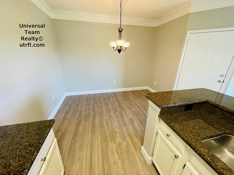 11480 Villa Grand #121 — Photo 4