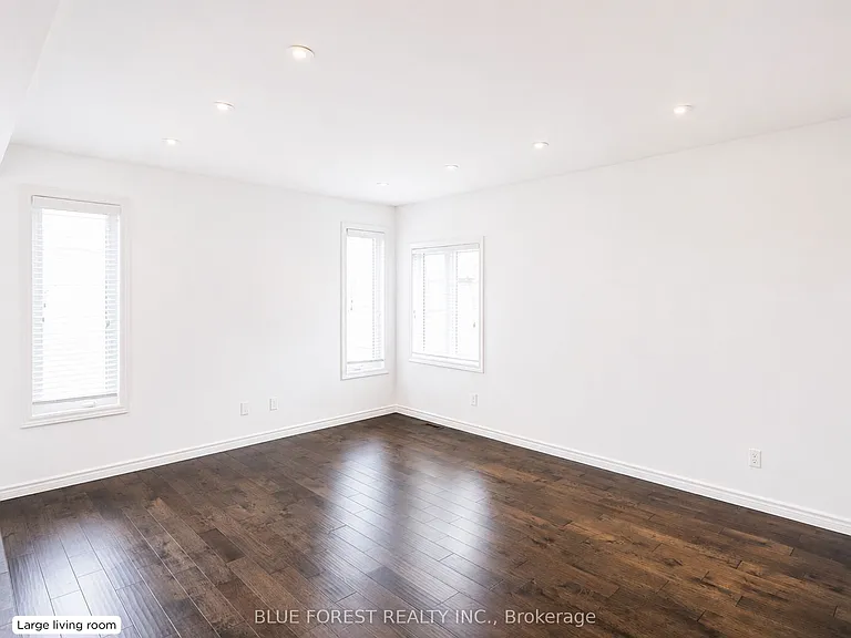 4377 Lismer Ln — Photo 4