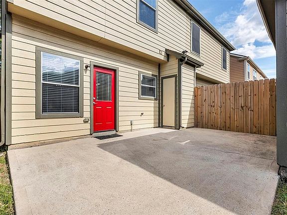 2nd image of 23759 Pebworth Pl