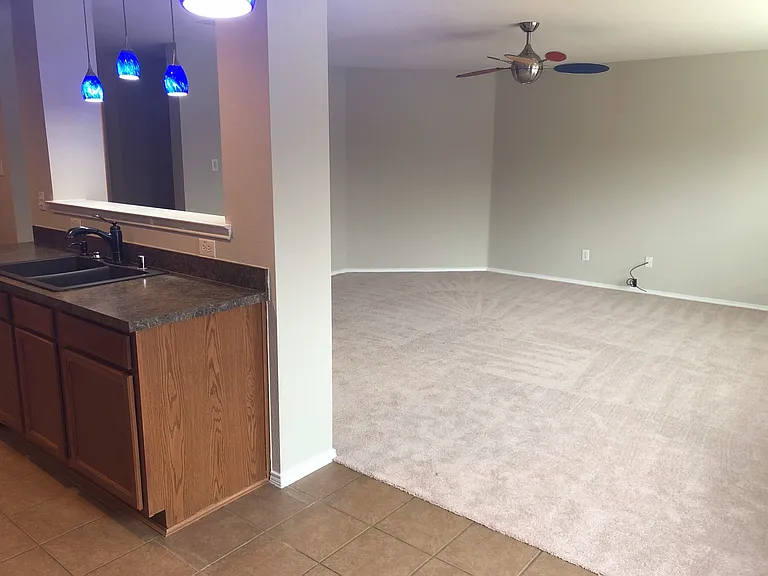 8115 York Beach Pl — Photo 8