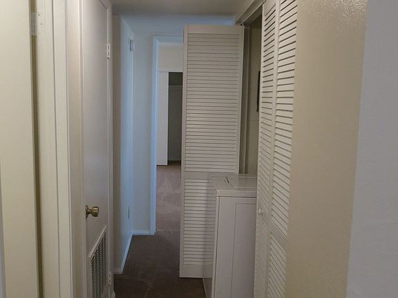 4th image of 1328 Georgia Ave APT B