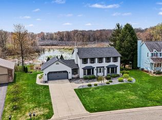 6419 Almond Ln, Clarkston, MI 48346