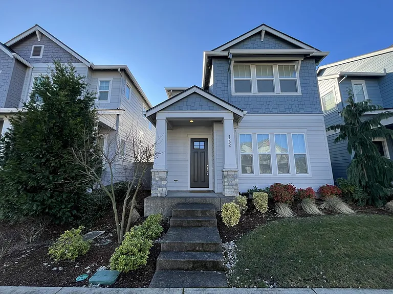 7002 SE Genrosa St — Photo 2