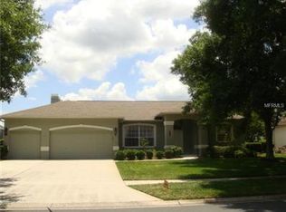 2709 Bent Leaf Dr, Valrico, FL 33594