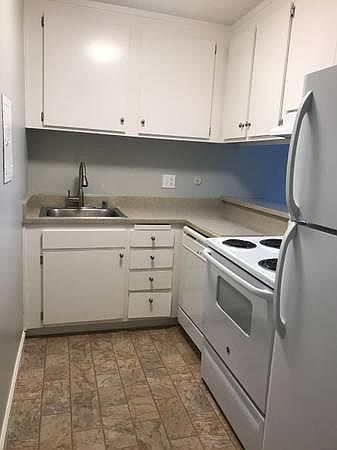1st image of 2492 Karen Dr #25