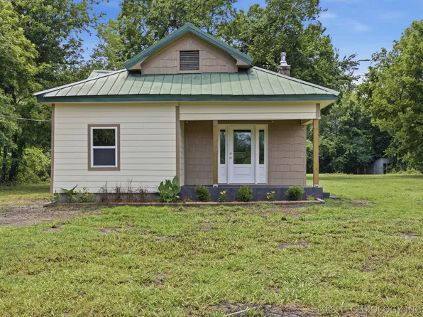 357 Donkey Ln, Fort Gibson, OK 74434