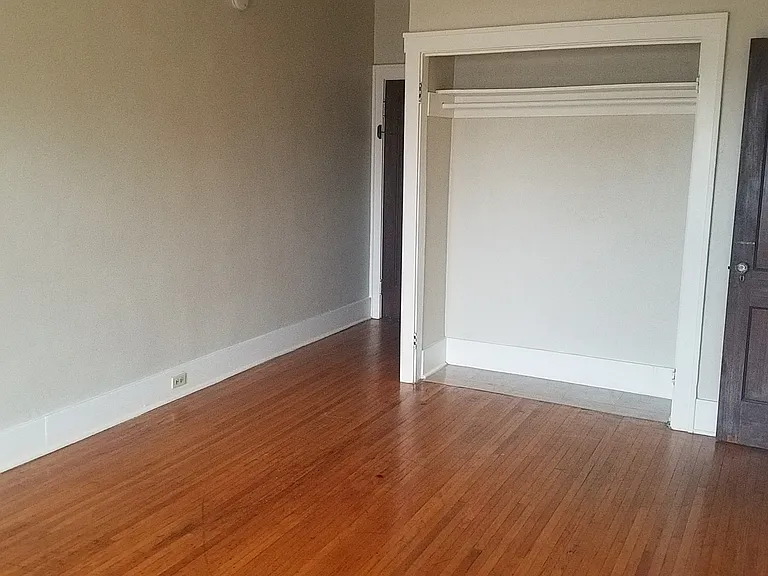 49 Troup St — Photo 33