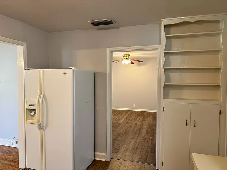3208 Kenesaw Ave — Photo 9