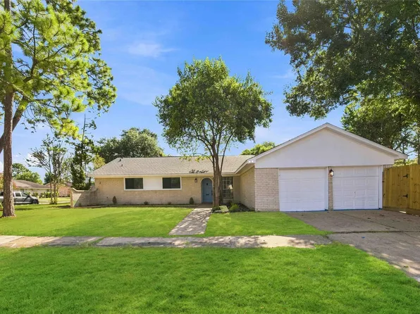 9223 Benning Dr, Houston, TX 77031