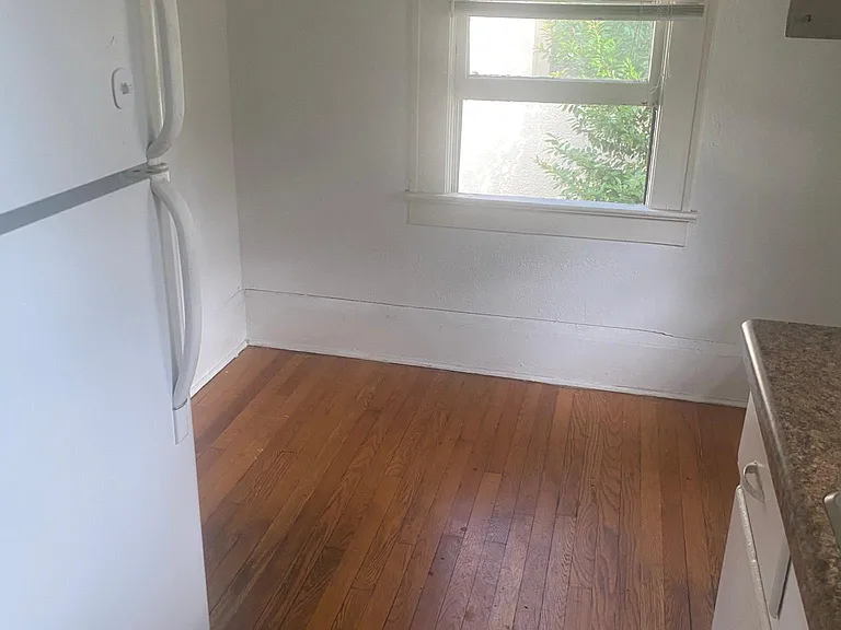 627 E Concord St #F — Photo 1