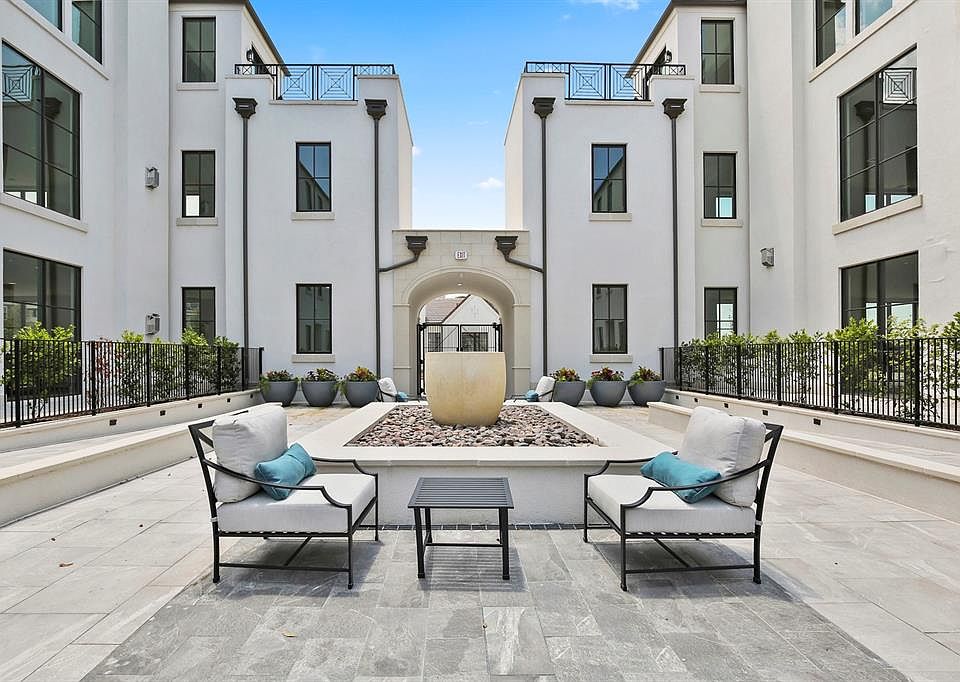 1st image of 5270 Town And Country Blvd APT 231