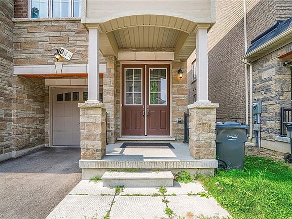 2nd image of 14 Faye St