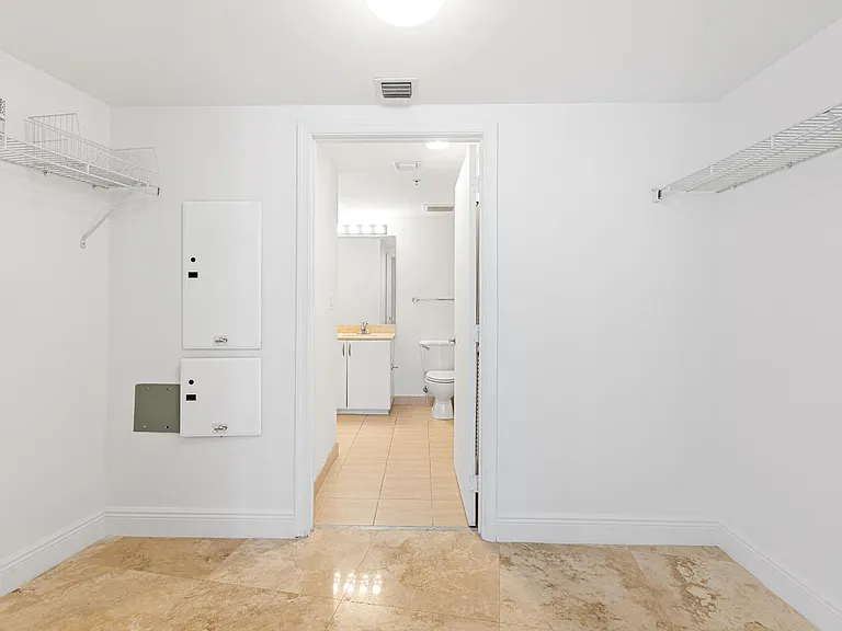 1750 N Bayshore Dr #2409 — Photo 12