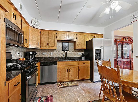 5th image of 8846 W 140th St APT 1C